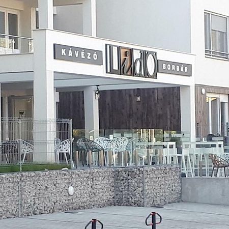 Lido Riviera Apartman Balatonlelle Bagian luar foto