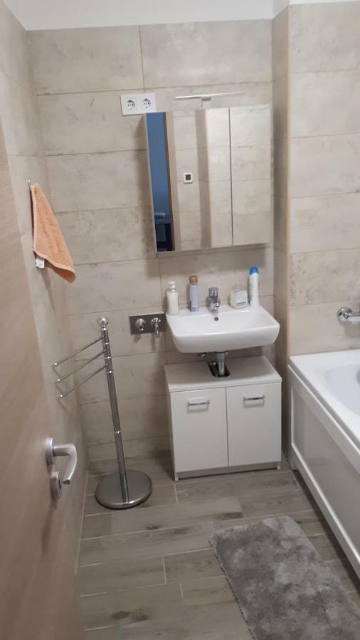 Lido Riviera Apartman Balatonlelle Bagian luar foto